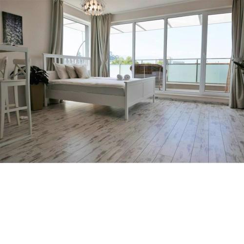 Charmful new flat with Hill view