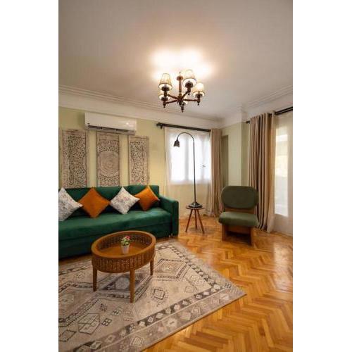 Charming 2BR Oasis in Heliopolis W Covered Patio