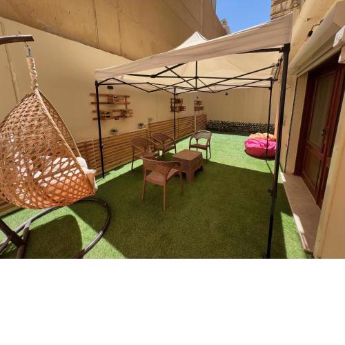 Charming 2BR with Private Garden