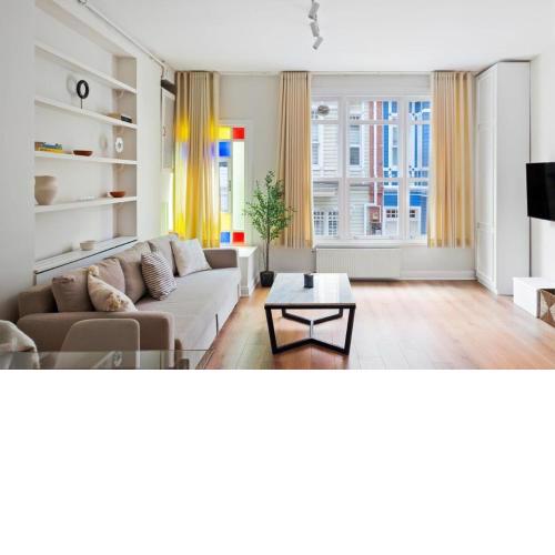 Charming Bright Modern Design 1bd Home #282