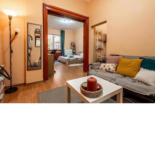 Charming Central Retreat