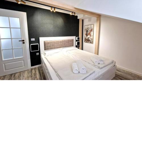 Charming City Center Loft Apartment