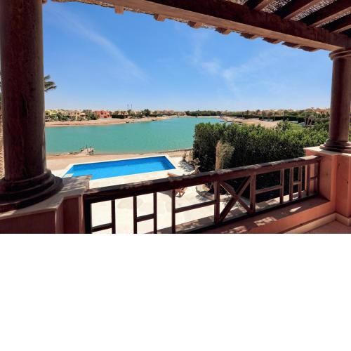 Charming Lagoon Villa with pool Egyptian Style -Sabina 117