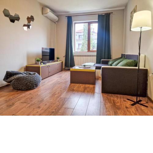 Charming Mont Blanc Bansko Apartment Near Ski Lift