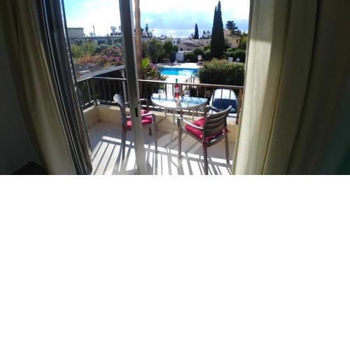 'Chez Antoine' Pool-View 5min from Sea