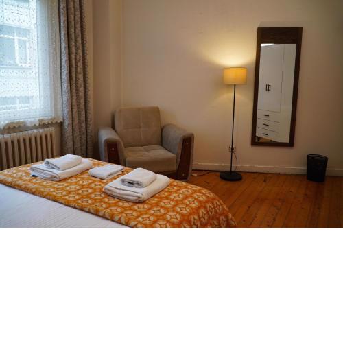 Chic and Spacious 2-Bed Flat in Central Cihangir