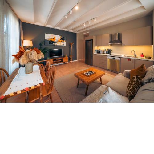 Chic&Historic 2-Bedroom Galata Apartment Heart of Istanbul K5