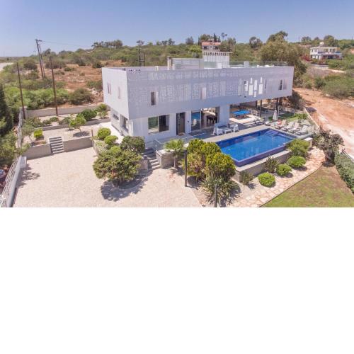 Chloe Luxury Villas