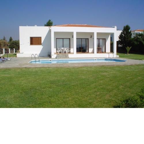 Chriseleni Latchi Villas