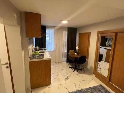 City Center Serenity: Stylish Studios Apartments