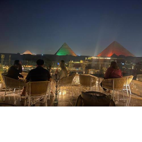 City pyramids inn