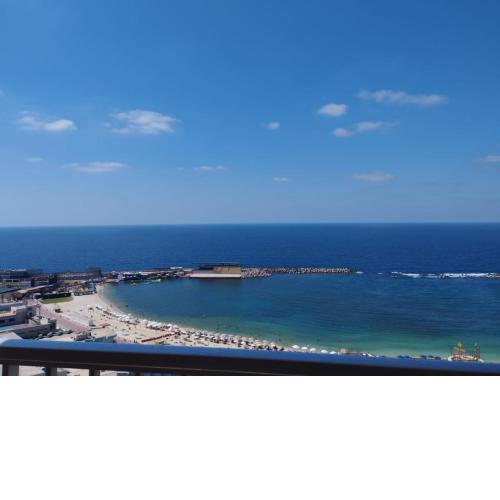 City Square - Apartments With Stunning Sea View
