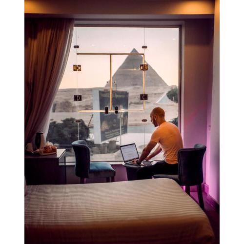 Cleopatra Pyramids View Hotel