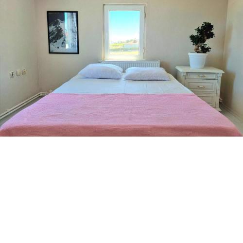 Close to IST Airport, Sea view& peaceful apartment