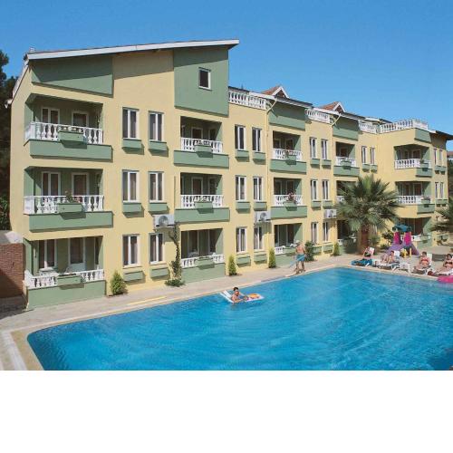 Club Sunset Apartments