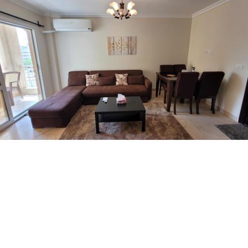 Comfy 2 Bedroom Flat at The Heart of Madinaty