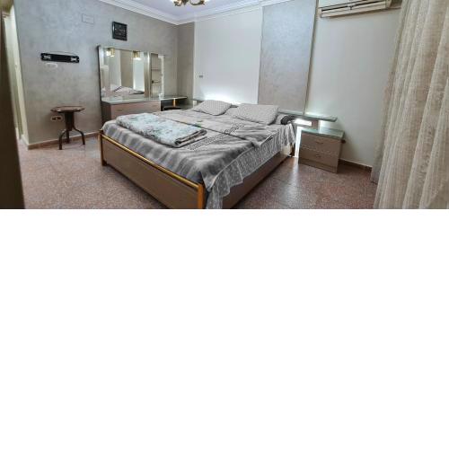 Comfy 2 Bedrooms Apartment in Cairo 98-4