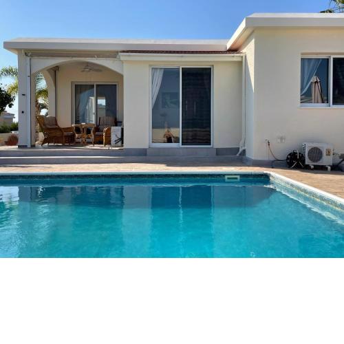 Coral Bungalow