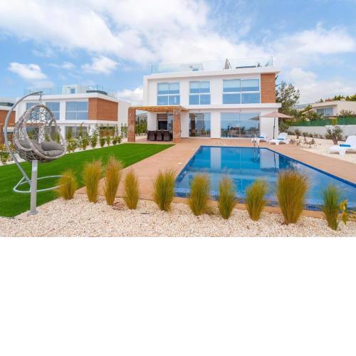 Coral Elite Residence mit Pool und Whirlpool