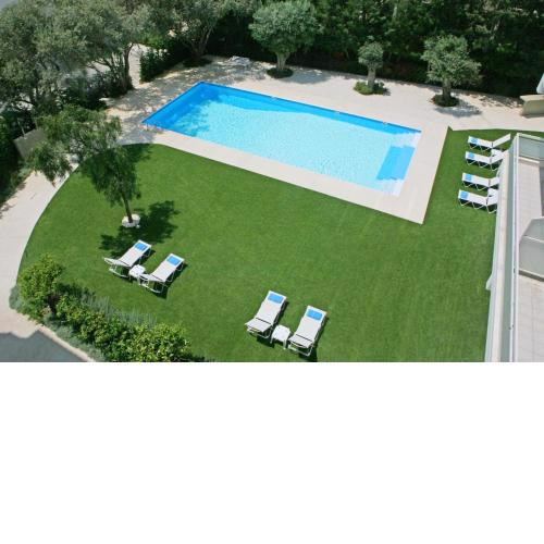 Corina Suites & Apartments