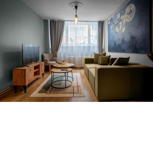 Cosy & Cental 3BR Apt. In Besiktas
