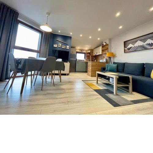 Cosy Mountain View Apartment 1