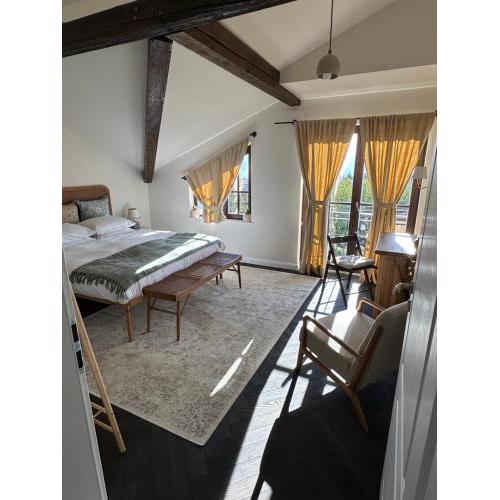 Cosy room in a stylish Villa