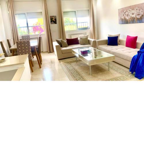 Cosy S2 Apartment Near LaMrsa Beach