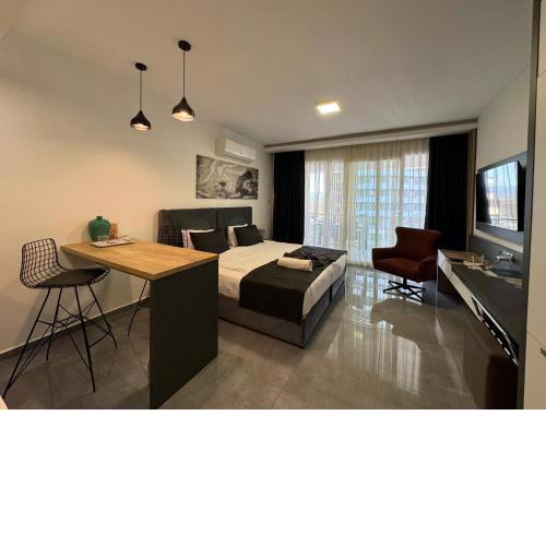Courtyard Holiday Resort Studio