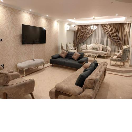 Cove Luxury Apartment-1