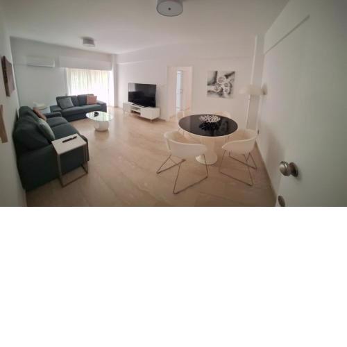 Cozy 2 Bdr Nicosia City Free Parking Wifi