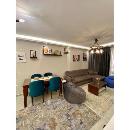 Cozy 2BR Apartment in Maadi
