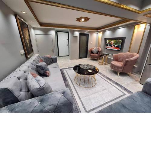 Cozy AKSARAY Apartment for 5 persons (Basement floor)