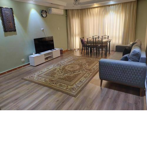 Cozy Apartment in cornish el maadi