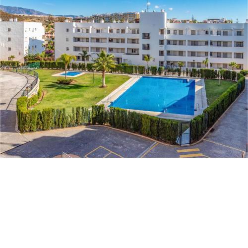 Cozy Apartment In Mijas Costa With Kitchen