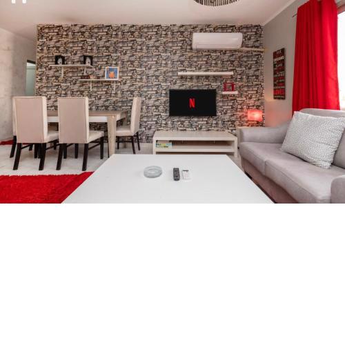 Cozy apartment in rehabb cityy