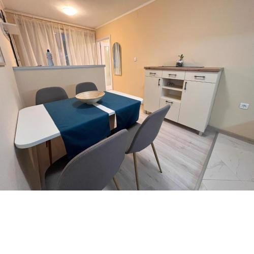 Cozy apartment near city center