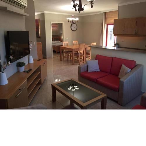 Cozy Apartment with Red Sea View