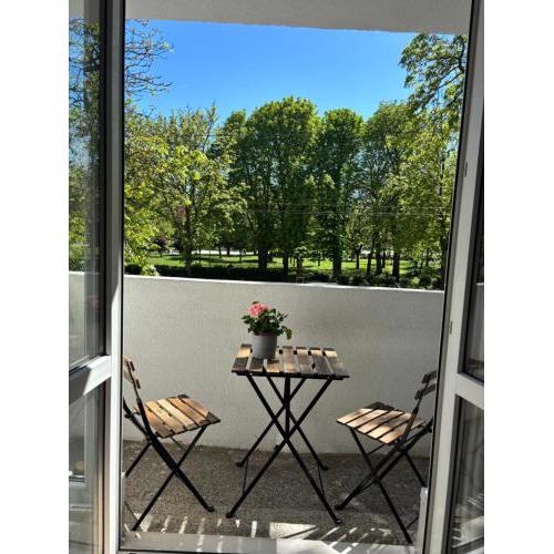 Cozy brand new apartment with Air Conditioner and garden view