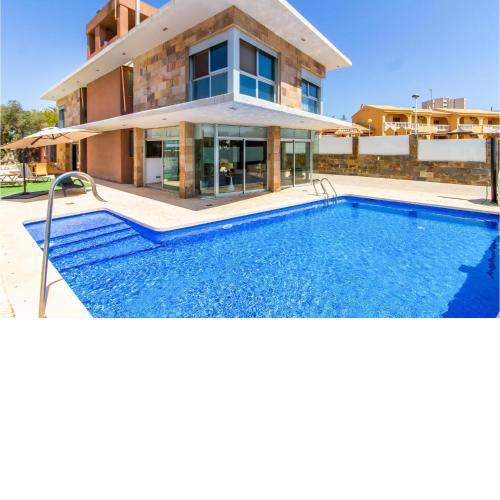 Cozy Home In La Manga