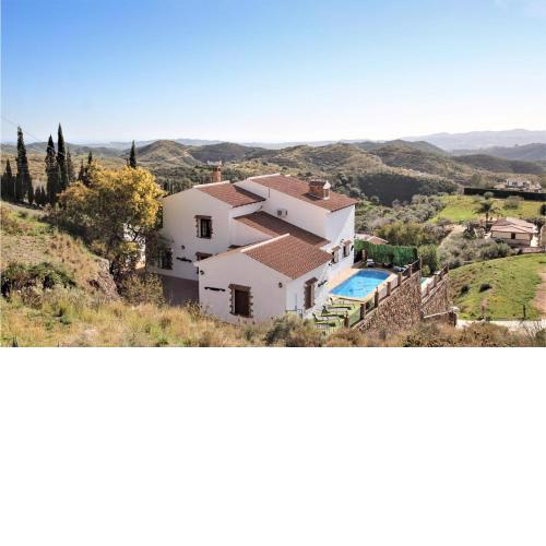 Cozy Home In Mijas With Outdoor Swimming Pool
