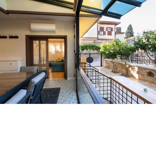 Cozy Home in Oldtown Kaleici