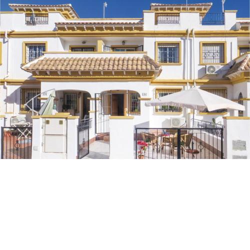 Cozy Home In Torrevieja With Wifi
