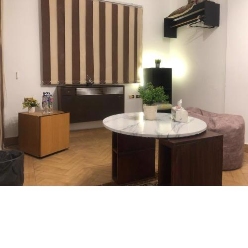 cozy room near the airport