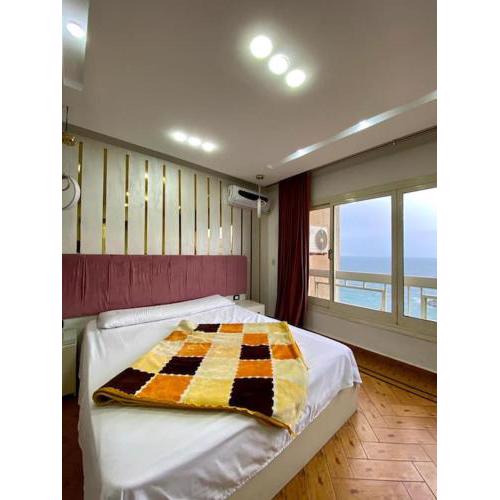 Cozy Sea-View Flat