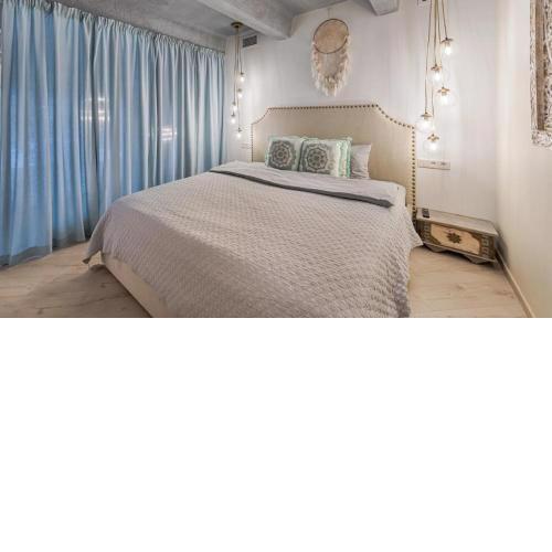 Cozy Urban Retreat for Two