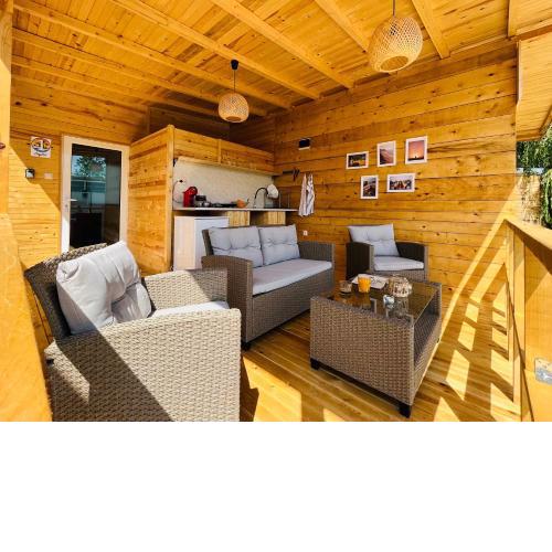 CozyHut Бунгало под Наем