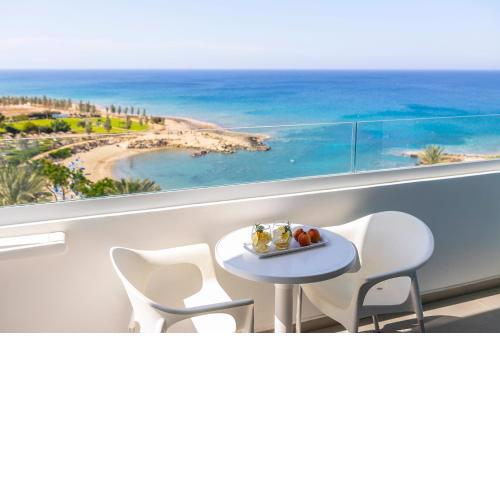 Crystal Springs Beach Hotel