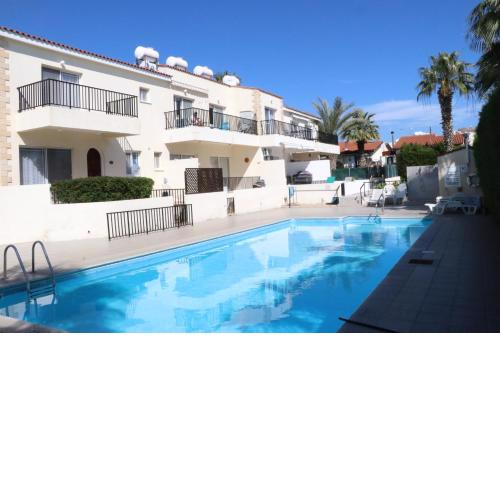 Cyking 2 bed Apartment with pool & 10 min to beach