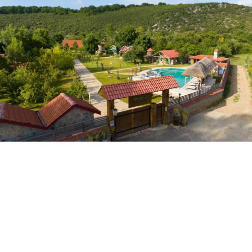 Dachas Cove Hotel